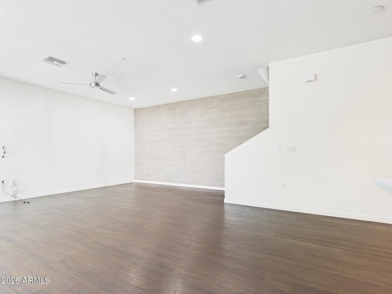 4700 N 40th St #109 - Photo 5 of 32