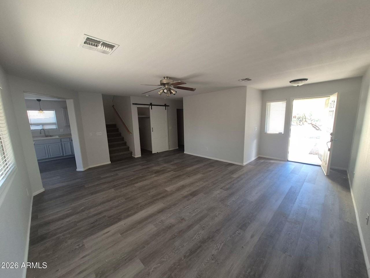 41577 W Sunland Dr - Photo 2 of 16