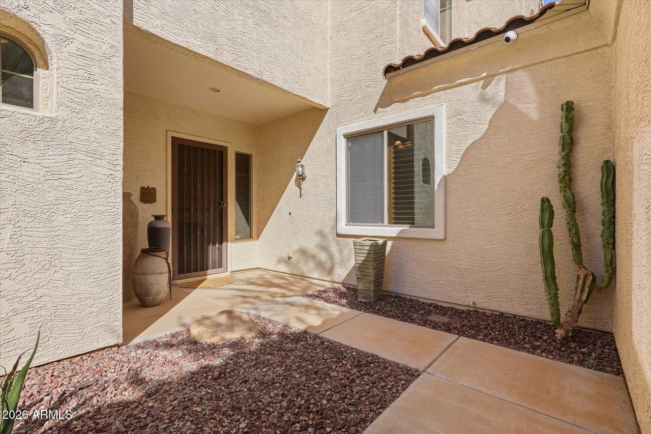 2280 E Indigo Dr - Photo 3 of 35