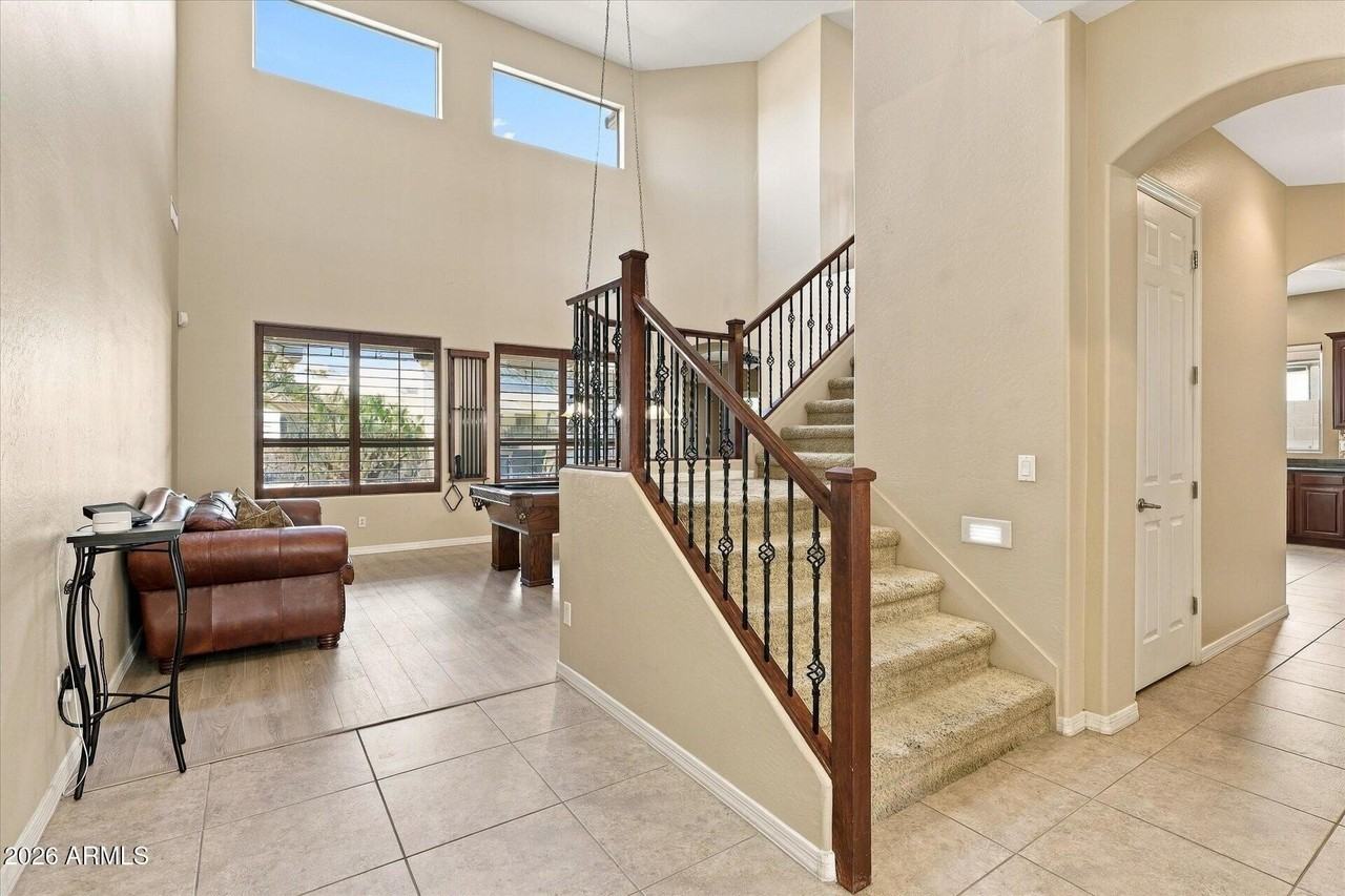 2280 E Indigo Dr - Photo 4 of 35