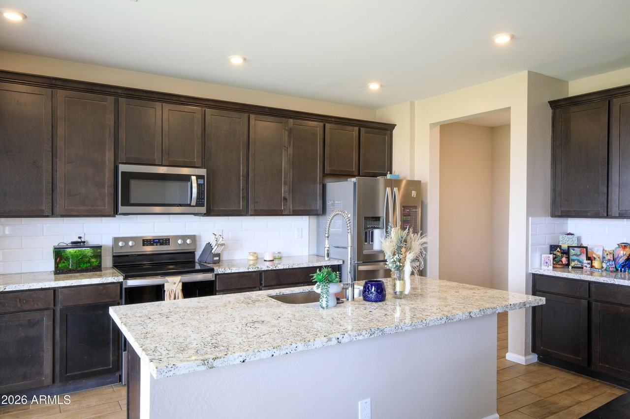 65 S Siena Ln - Photo 6 of 27