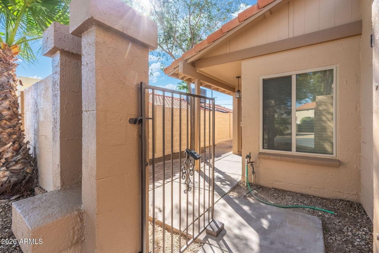 1645 E Villa Maria Dr - Photo 5 of 41