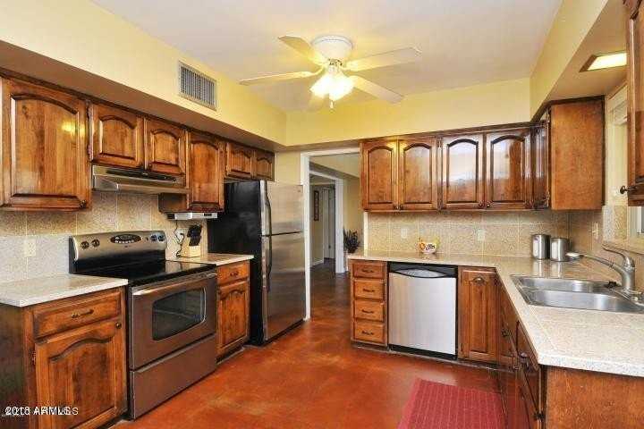 2825 N 82nd St - Photo 5 of 20