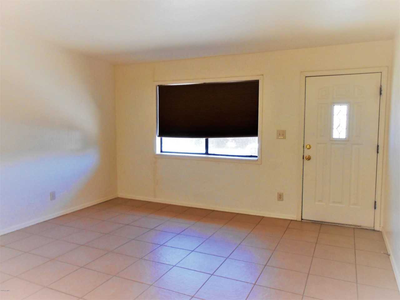 4901 E De Medici Dr - Photo 3 of 32
