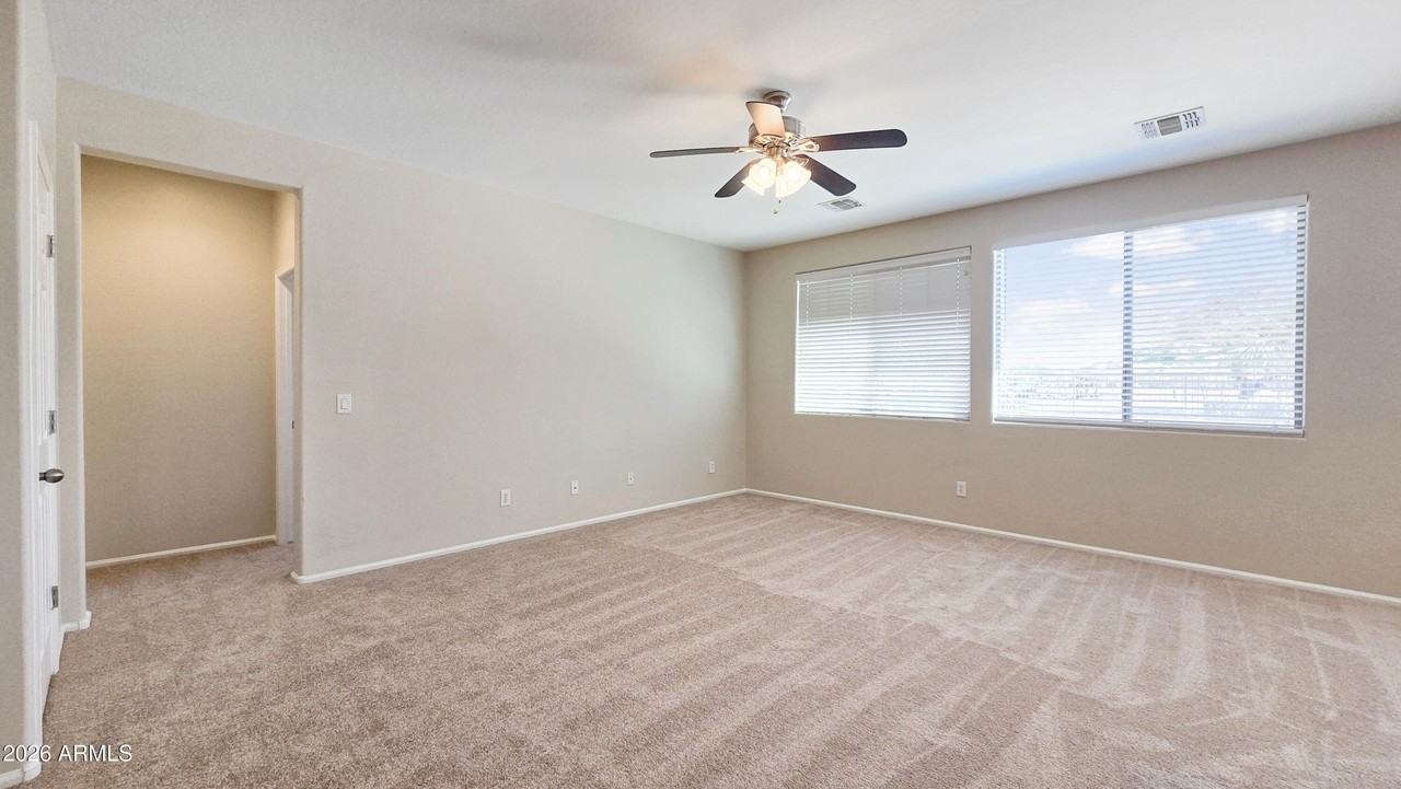617 S 165th Ave - Photo 6 of 28