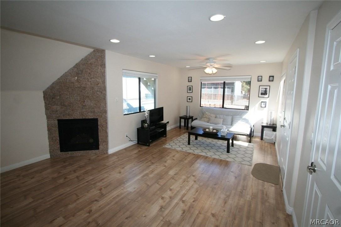 118 W Sherwood Blvd - Photo 3 of 21