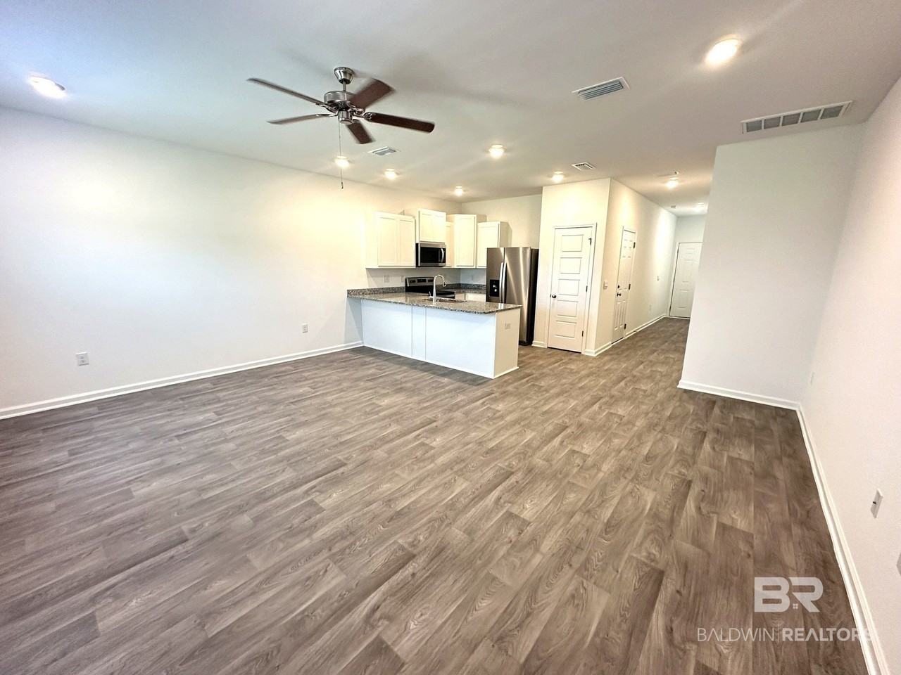 12775 Philadelphia Blvd #6 - Photo 4 of 17