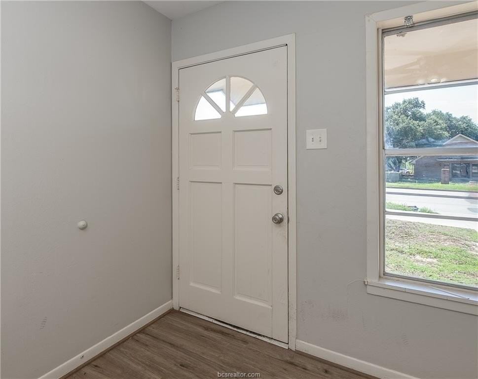 1702 E Wm J Bryan Pkwy - Photo 5 of 24
