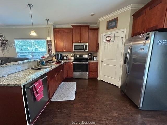 1422 Holleman Dr - Photo 5 of 23