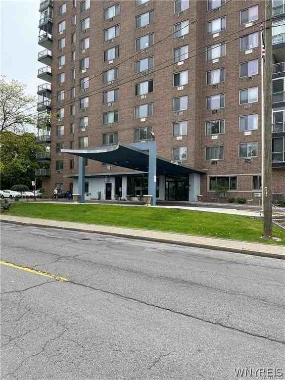 151 Buffalo Ave #1203