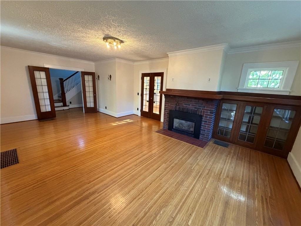 166 Beresford Rd - Photo 4 of 17