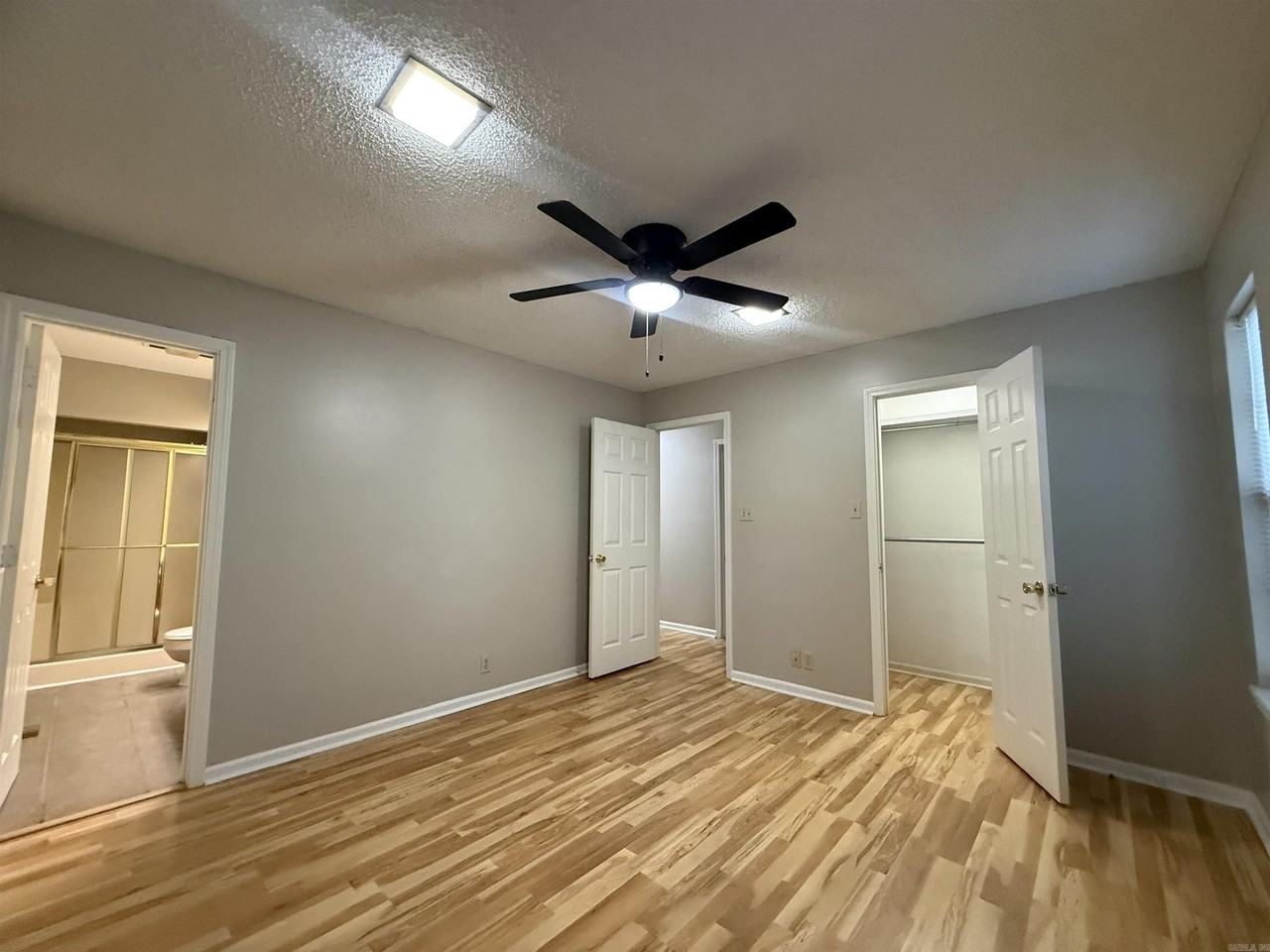 1918 Doris Dr - Photo 6 of 23