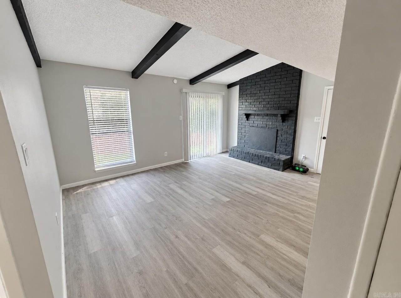 1805 Corbin St - Photo 2 of 4