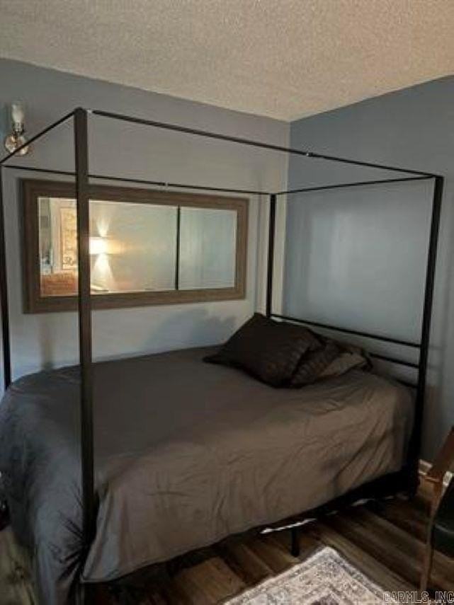 3004 Summerhill Pl - Photo 4 of 7