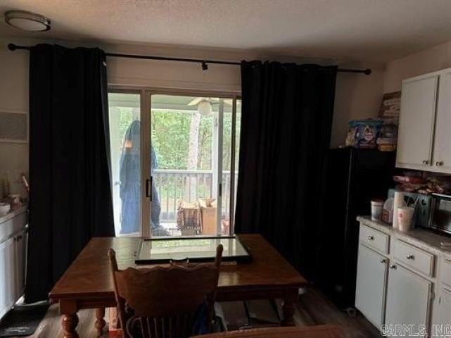 3004 Summerhill Pl - Photo 6 of 7