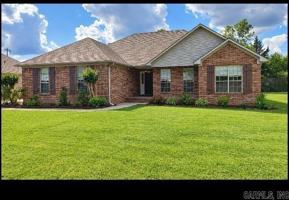 featured image of 1515 Freyaldenhoven Ln