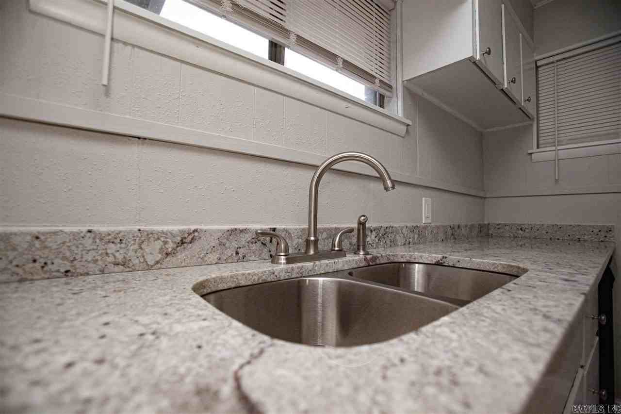 210 Mount Olive St - Photo 4 of 11