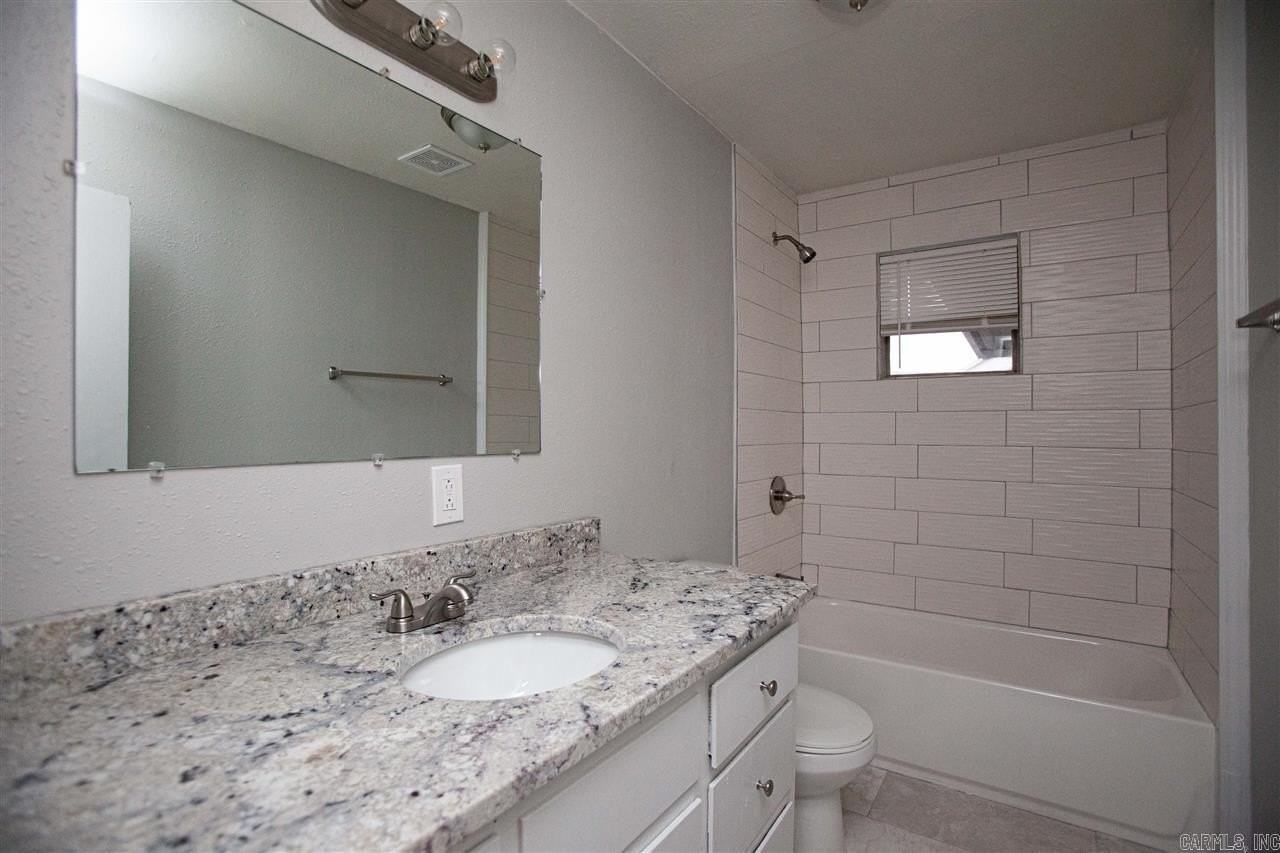 210 Mount Olive St - Photo 5 of 11