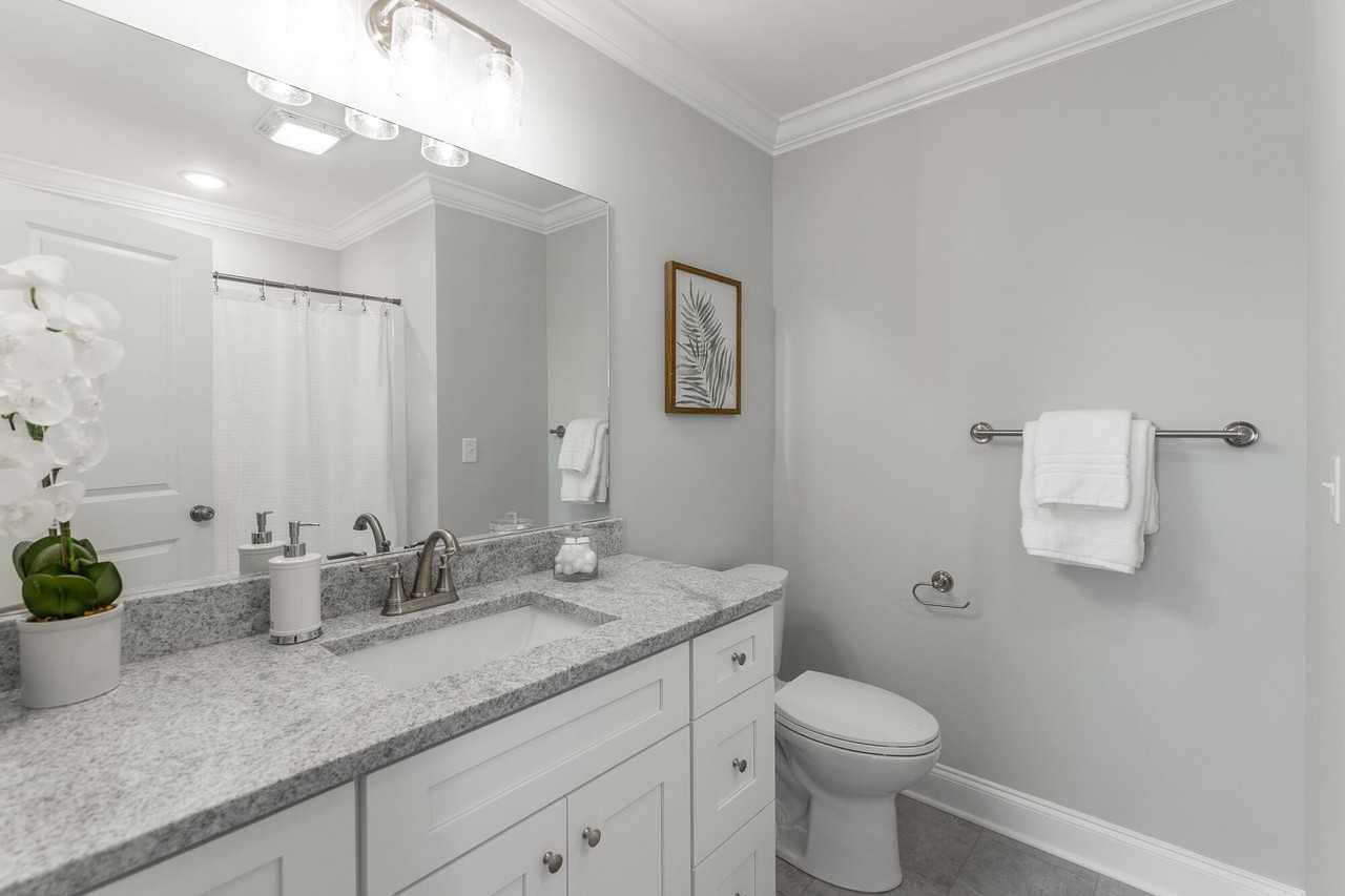 1923 Clearview Dr - Photo 5 of 15