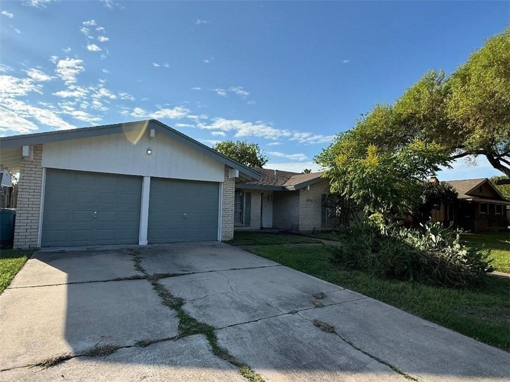 1816 Portland Dr - Photo 2 of 26