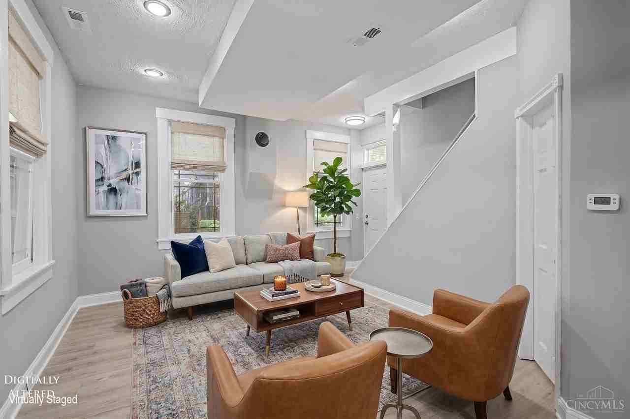 6409 Chandler St - Photo 4 of 34