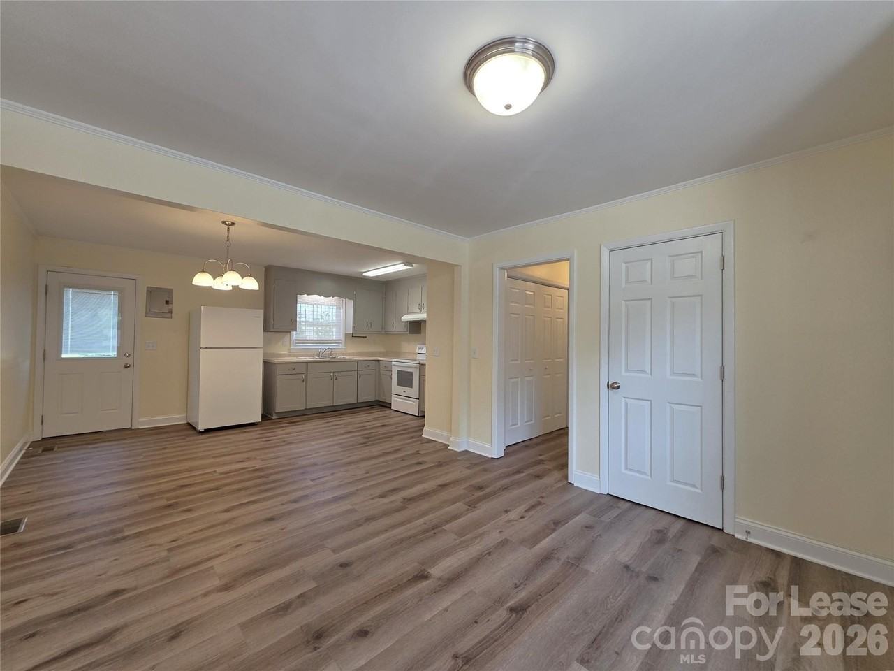 304 Crescent St #3 - Photo 3 of 16