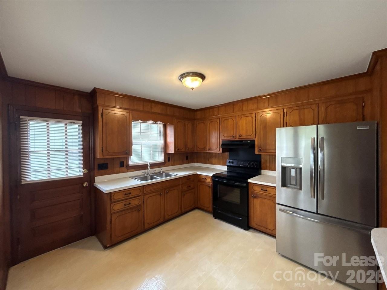 1024 Mt Kisco Dr - Photo 6 of 20