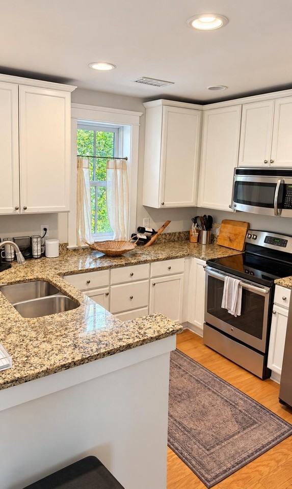708 S Shelmore Blvd #200 - Photo 5 of 15