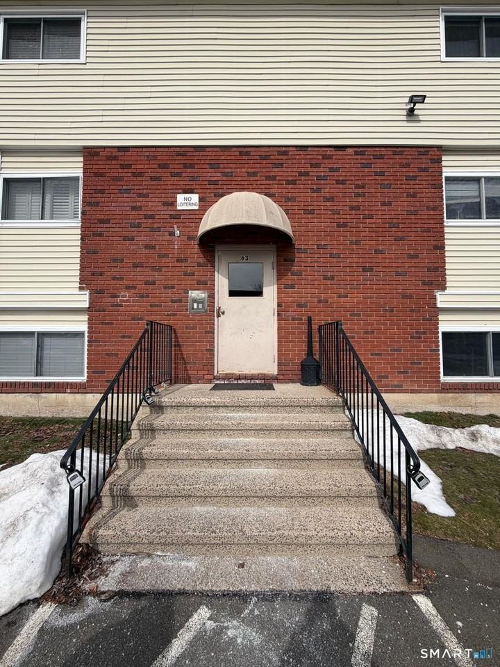 63 Glade St #A1 - Photo 2 of 40