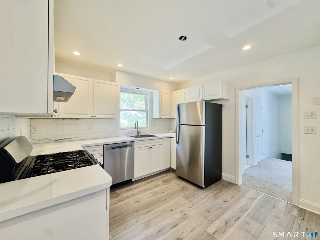 44 Highview Ave #2 - Photo 2 of 11
