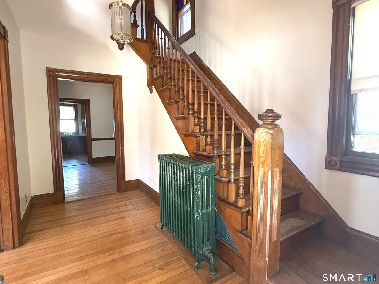 185 Curtis St - Photo 3 of 19
