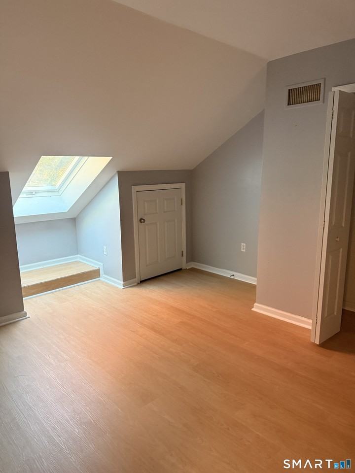 670 Boston Post Rd #9 - Photo 7 of 12