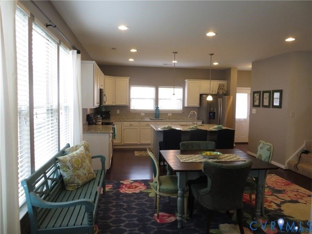 8062 Ellendale Dr - Photo 4 of 10