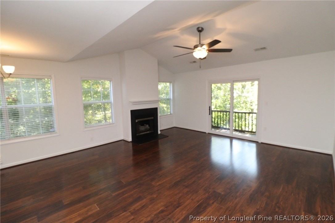 321 Renshaw Ct - Photo 3 of 30