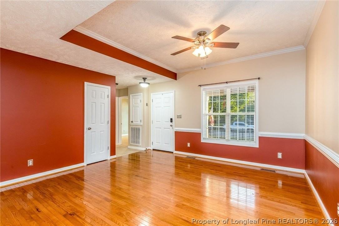 1023 Canter Ln - Photo 4 of 28