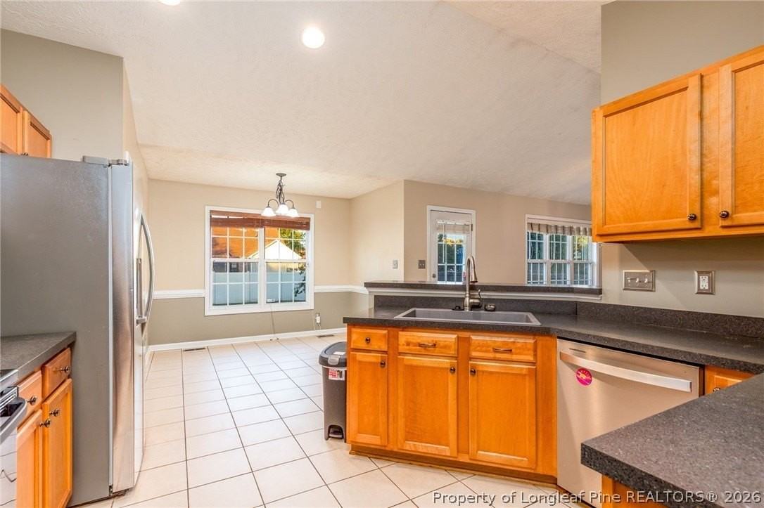1023 Canter Ln - Photo 6 of 28