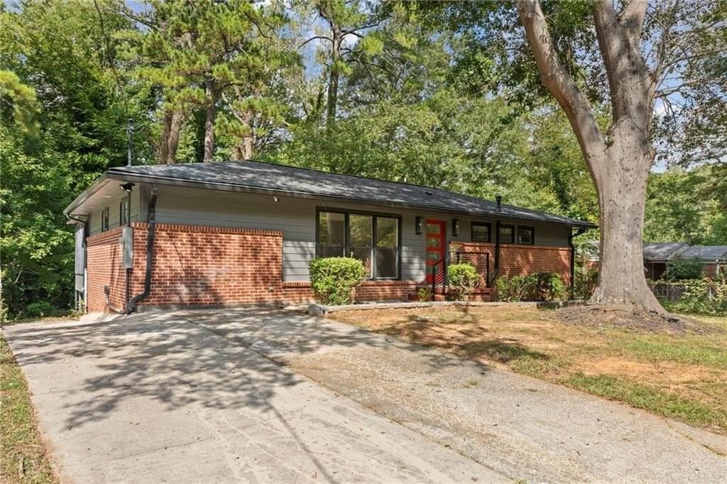 266 Simon Ter Nw - Photo 3 of 37