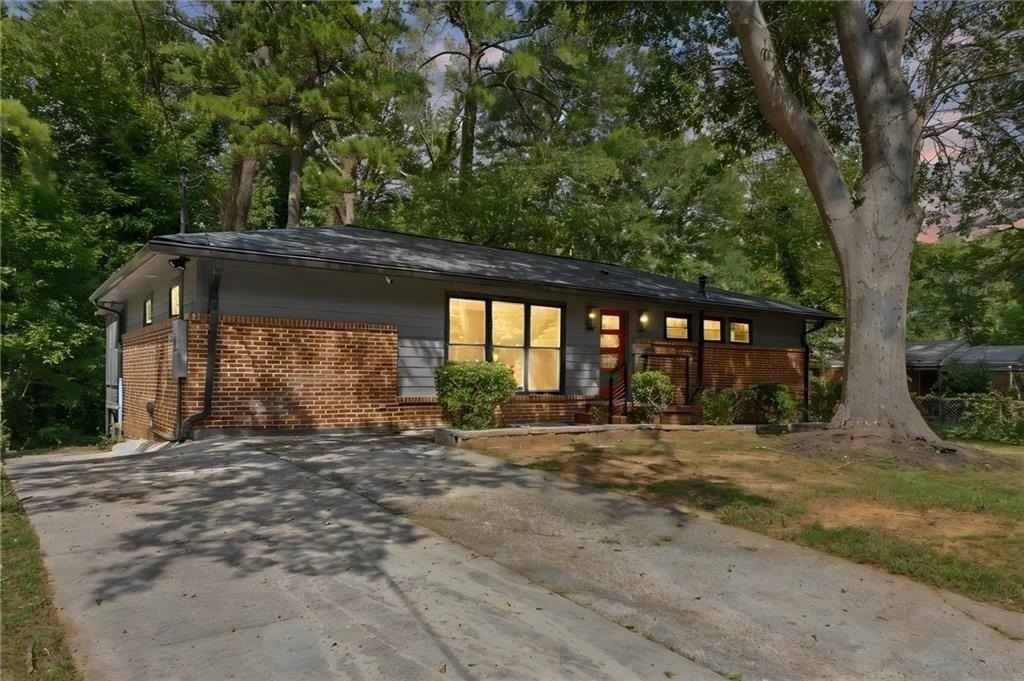 266 Simon Ter Nw - Photo 4 of 37