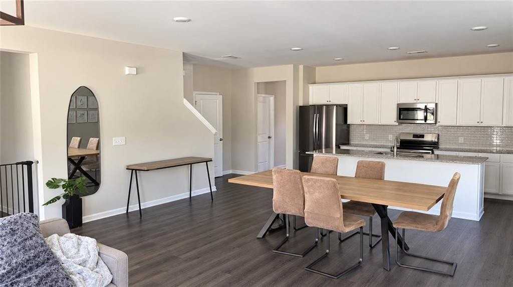 195 Golden Eagle Pkwy - Photo 2 of 11