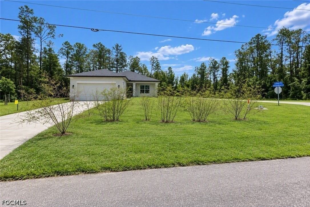 279 Woodburn Dr - Photo 2 of 18