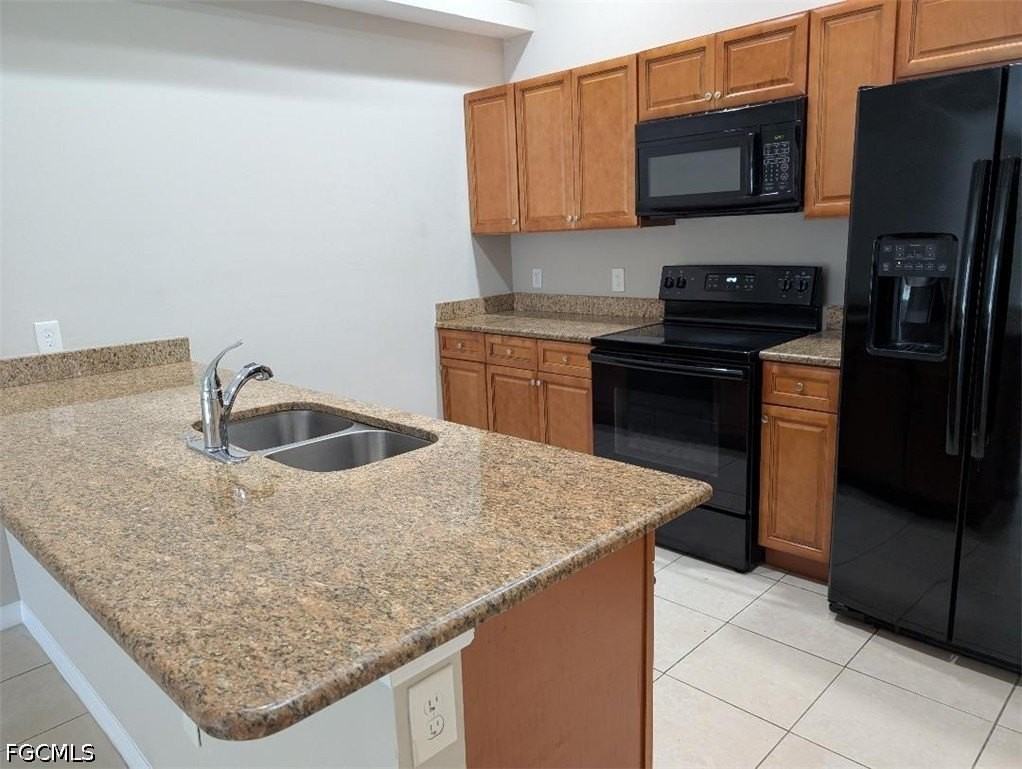 3702 Se 9th Pl #3702 - Photo 4 of 12
