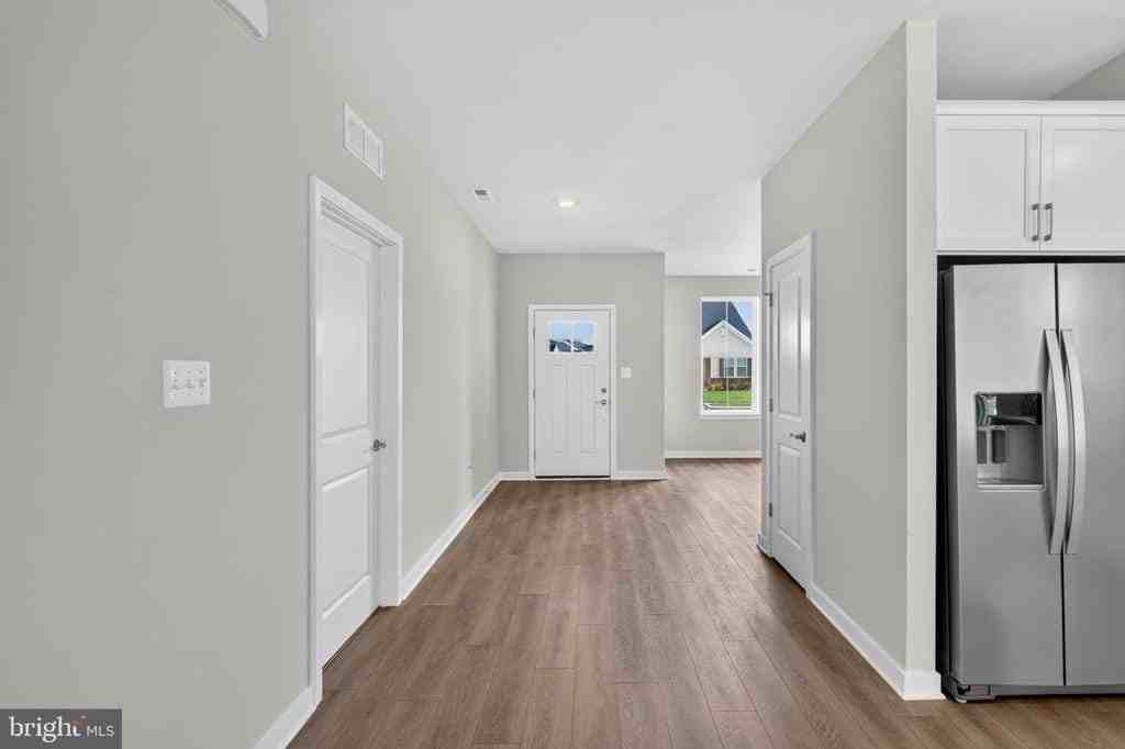877 Virdin Dr - Photo 7 of 43