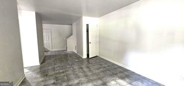 featured image of 501 Pine Park St #O