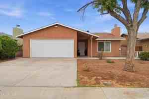 featured image of 44453 Watford Ave