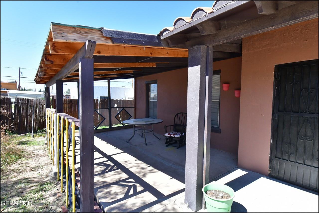 7817 West Dr - Photo 5 of 37