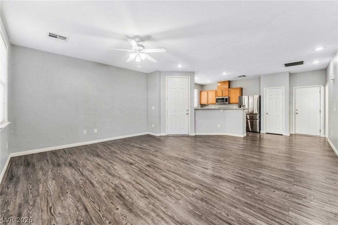 3909 Sweet Pine St #102 - Photo 6 of 34