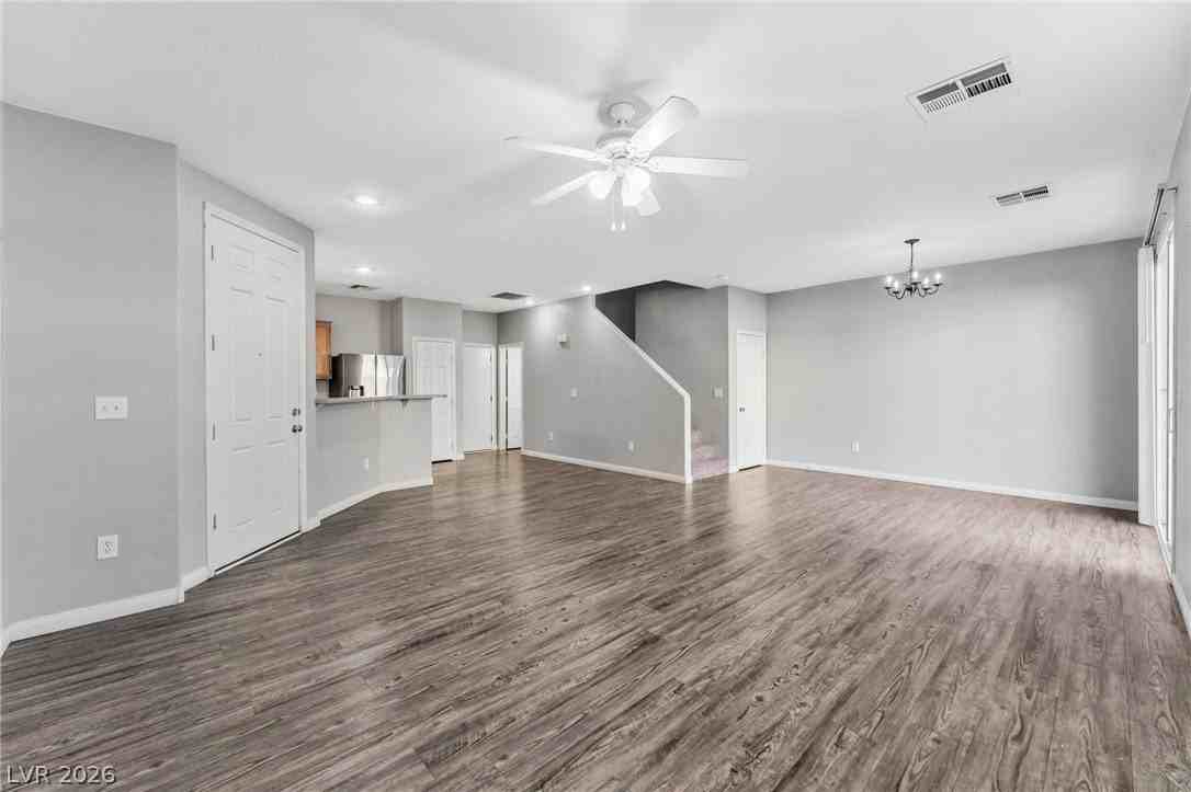3909 Sweet Pine St #102 - Photo 7 of 34