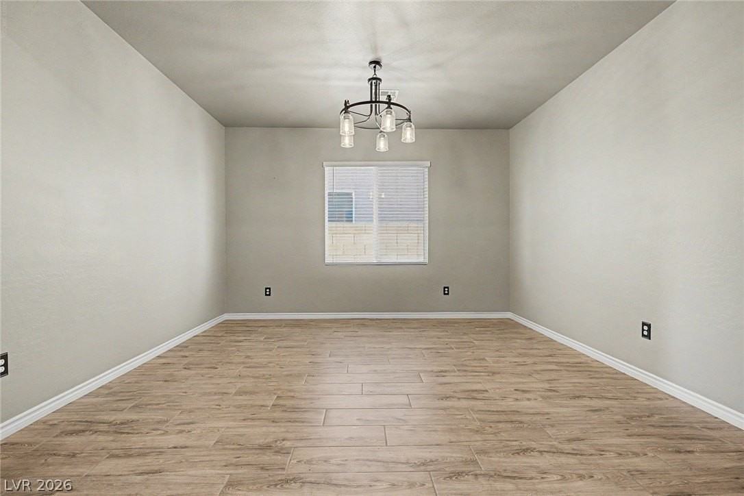 3935 Henny Ave - Photo 6 of 43