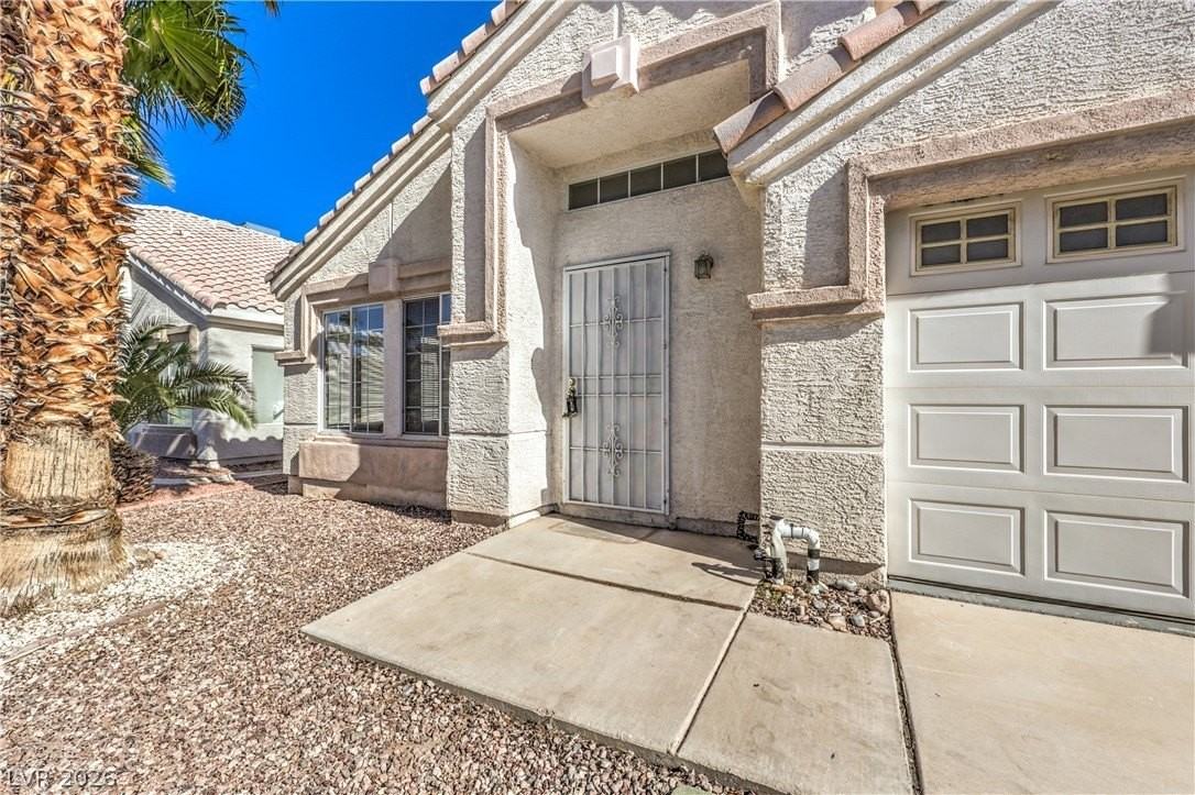 4606 Ashington St - Photo 3 of 26