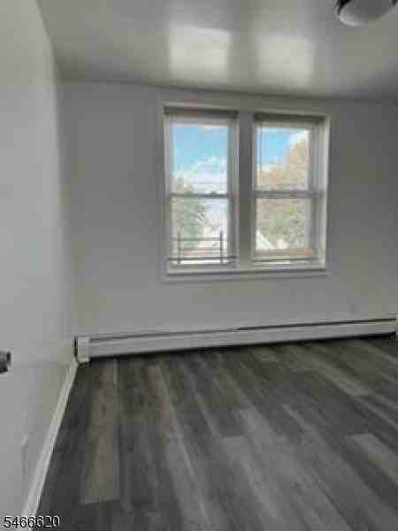 77 Center St #10 - Photo 7 of 11